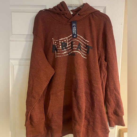 Rare Ariat hoodie! Never worn with tags - Picture 1 of 4